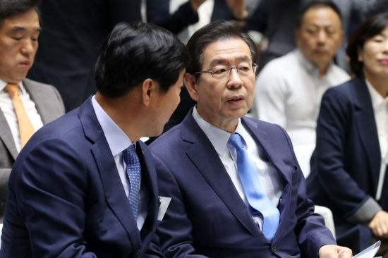 박원순 서울시장(오른쪽) /문호남 기자 munonam@