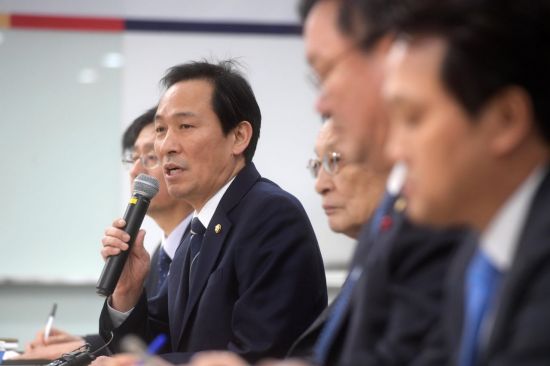 더불어민주당 우상호 의원이 지난 1월3일 한국관광공사 서울센터에서 인사말을 하고 있다. /문호남 기자 munonam@