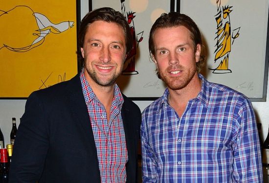 '언턱잇(UNTUCKit)'의 창업자 크리스 리코보노(왼쪽)와 애런 샌앤드레스. [사진=UNTUCKit]