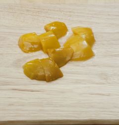 1. 망고는 적당한 크기로 썬다.