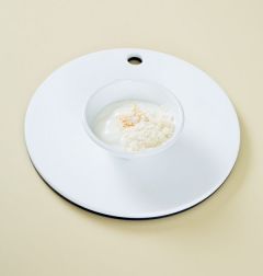 3. 요구르트 딥 재료와 섞는다.
(Tip 요구르트 딥에는 향신료 딜이 잘 어울린다. 딜이 있다면 곱게 다져 넣어 활용한다.)