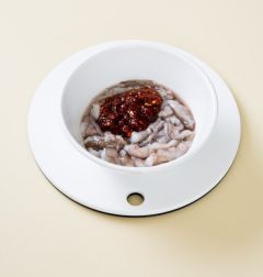 1. 낙지는 손질하여 물에 씻어 먹기 좋게 썰어 분량의 양념 재료에 재운다.
(고추장 2, 매운 고춧가루 3, 간장 1, 물엿 2, 설탕 1, 다진 마늘 3, 다진 파 3)