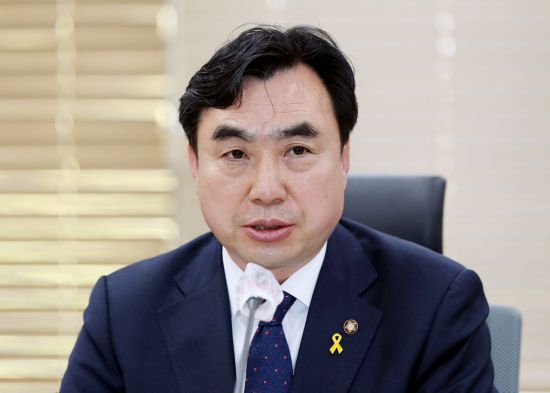 윤관석 더불어민주당 의원 [이미지출처=연합뉴스]