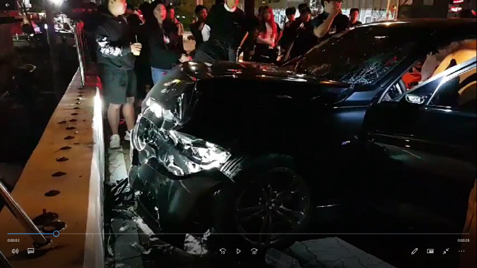 윤창호씨를 친 BMW 차량 (사진=연합뉴스)