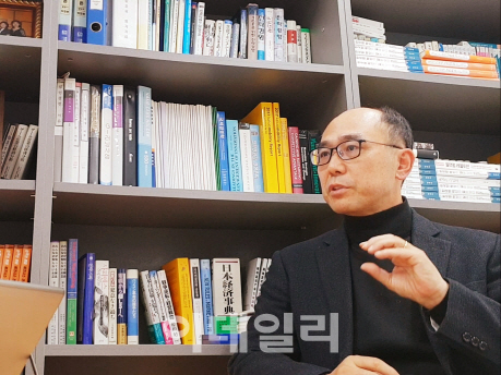 위정현 게임질병코드 도입 반대를 위한 공동대책위원회 위원장.