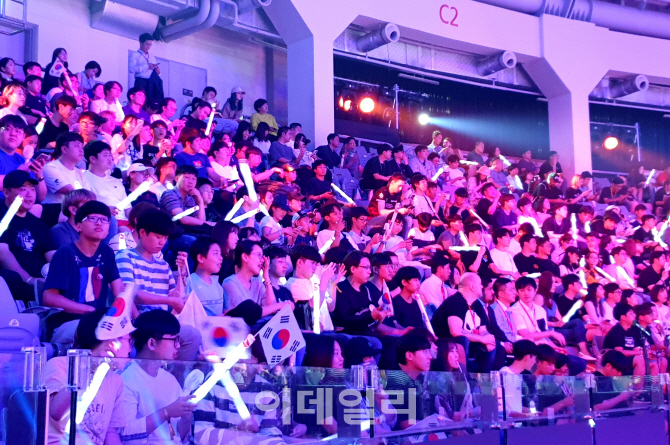 2019 펍지 네이션스컵 대회장을 가득 메운 관중들. 사진=노재웅 기자