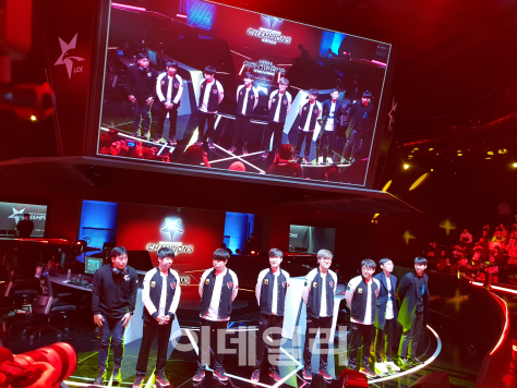 SK텔레콤 T1 선수단. 사진=노재웅 기자