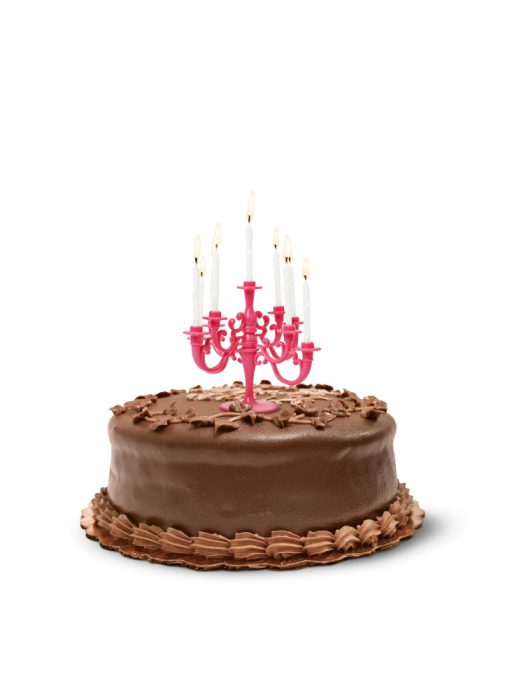 최근 인기몰이 중인 '내 케? 위의 샹들리에' (사진=플라잉 타이거 제공)