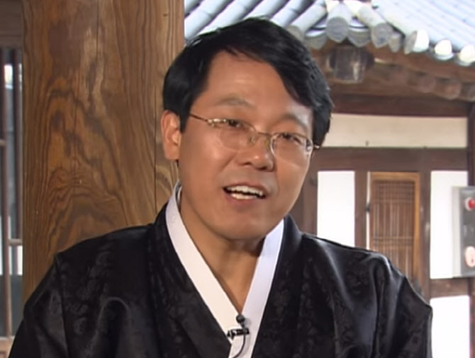 김두규 우석대 교양학부 교수 (사진=광주MBC 방송 캡처)