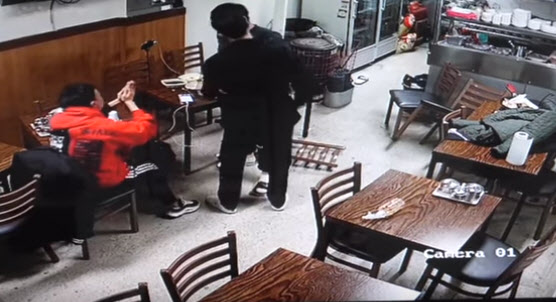 유튜버 ‘정배우’ 영상 캡처.