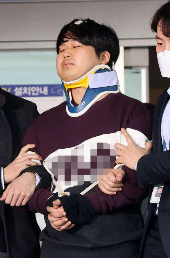 얼굴 공개된 ‘박사방’ 운영자 조주빈(사진=연합뉴스)