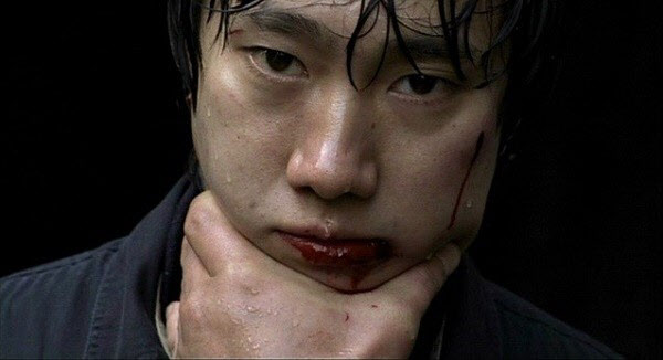 영화 ‘살인의 추억’의 한 장면. 싸이더스 제공.