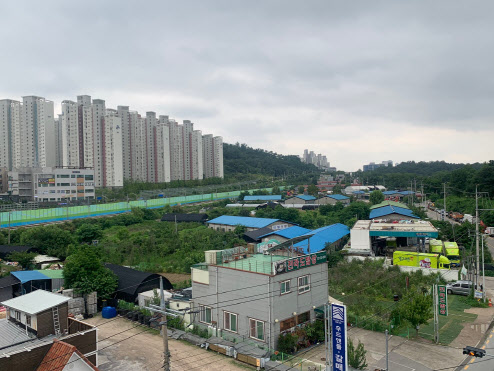 태릉골프장에서 바라 본 구리갈매역세권공공주택지구.(사진=황현규 기자)