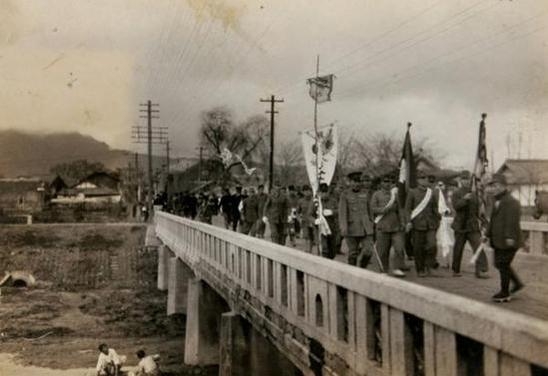 1934년 일본으로 강제 징용된 충청남도 홍성 지역 젊은이들./조선DB