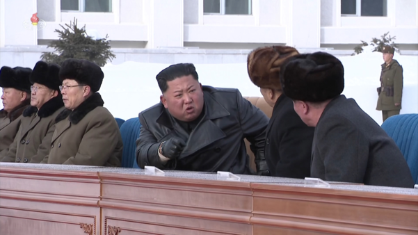 김정은 북한 국무위원장이 지난 2일 삼지연군 읍지구 재개발 준공식에 참석했다고 조선중앙TV가 지난 3일 녹화중계를 통해 전했다./조선중앙TV·연합뉴스