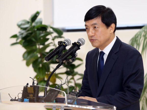 이성윤 서울중앙지검장이 지난 13일 서울중앙지검에서 열린 취임식에서 취임사를 하고 있다./연합뉴스