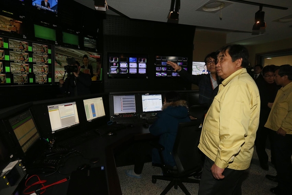 지난 28일 연합뉴스TV를 방문한 한상혁 방통위원장./방통위 제공