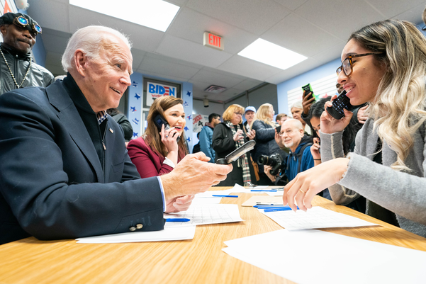 조 바이든은 첫 경선지인 아이오와에서 샌더스, 부티지지, 워런에 이어 4위를 기록하는 최악의 성적표를 받았다. / 바이든 트위터