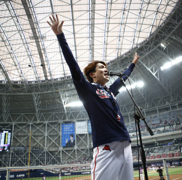 롯데의 조지훈 응원단장 / 치어킹코리아 응원단장