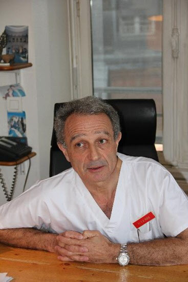 2008년 평양에 가서 뇌졸중으로 쓰러진 김정일을 치료하고 돌아왔던 프랑수와 자비에 루(Roux) 박사./조선일보 DB