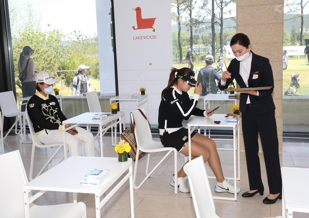 선수들은 식당에서 ‘나홀로 식사’를 해야 한다./KLPGA박준석