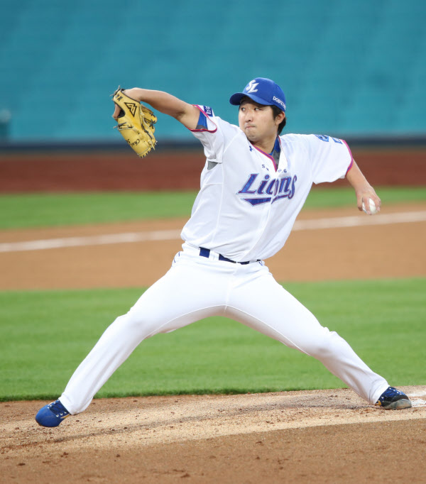 최채흥이 20일 LG전에서 역투하는 모습. / 삼성 라이온즈