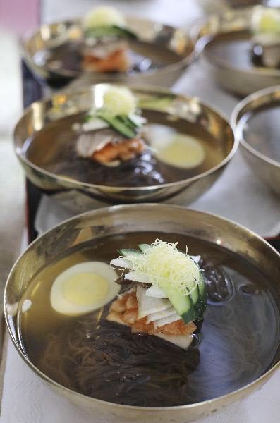 2018년 9월 평양 옥류관 남북 정상간 오찬에서 제공된 냉면/조선DB