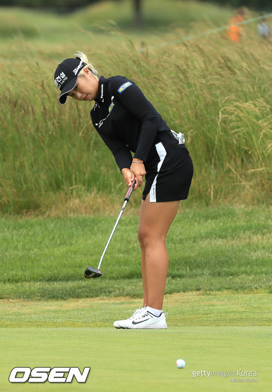 이정은이 숍라이트 LPGA 클래식 최종라운드 1번홀에서 버디 퍼팅을 시도하고 있다. /ⓒGettyimages(무단전재 및 재배포 금지)