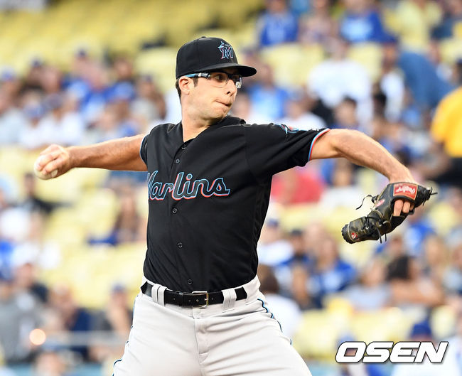 [OSEN=로스앤젤레스(미 캘리포니아주), 지형준 기자] 마이애미 선발 잭 갈렌이 힘차게 공을 던지고 있다. /jpnews@osen.co.kr