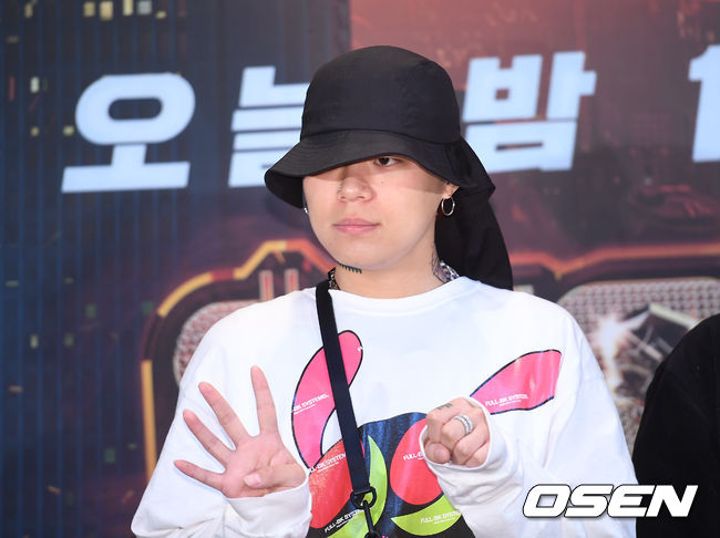 [OSEN=곽영래 기자] 26일 오전 서울 마포구 상암동 CJ ENM센터에서 Mnet '쇼미더머니8' 제작발표회가 진행됐다.  키드밀리가 포토타임을 갖고 있다. /youngrae@osen.co.kr