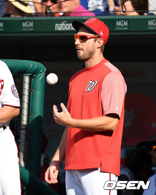 [OSEN=워싱턴 D.C.(미국), 지형준 기자] 맥스 슈어저가 경기를 지켜보고 있다. /jpnews@osen.co.kr