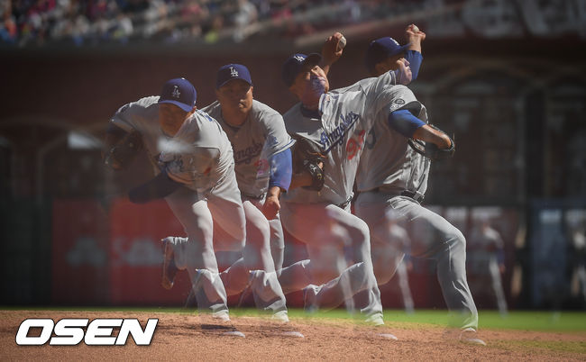 [OSEN=샌프란시스코(미국 캘리포니아주),박준형 기자]5회말 다저스 선발투수 류현진이 역투하고 있다. / soul1014@osen.co.kr