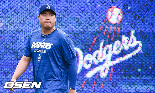 [OSEN=LA(미국),박준형 기자]경기에 앞서 류현진이 러닝훈련을 하고 있다. / soul1014@osen.co.kr