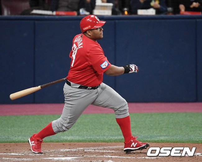 [OSEN=고척, 곽영래 기자]2회초 무사 쿠바 데스파이그네가 안타를 때려내고 있다, /youngrae@osen.co.kr