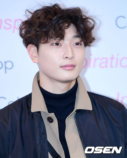 [OSEN=박재만 기자]가수 정진운이 포토타임을 갖고 있다. /pjmpp@osen.co.kr