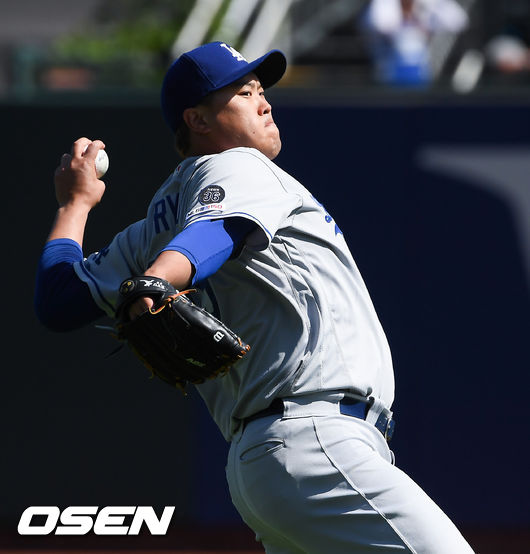 [OSEN=샌프란시스코(미국 캘리포니아주),박준형 기자]경기에 앞서 류현진이 롱토스 캐치볼을 하고 있다. / soul1014@osen.co.kr