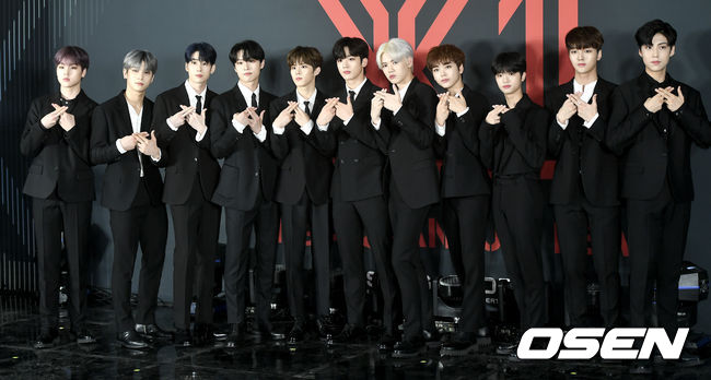 [OSEN=김성락 기자]그룹 엑스원이 포토타임을 하고 있다. /ksl0919@osen.co.kr