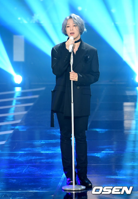 [OSEN=조은정 기자]사우스클럽 남태현이 멋진 무대를 선보이고 있다. /cej@osen.co.kr