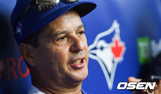 [OSEN=더니든(미국 플로리다주),박준형 기자]토론토 몬토요 감독이 인터뷰를 하고 있다. /  soul1014@osen.co.kr
