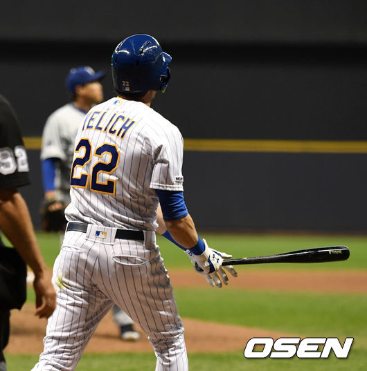 [OSEN=밀워키(미국 위스콘신주), 최규한 기자] 밀워키 크리스티안 옐리치가 류현진에게 우월 솔로 홈런을 치고 있다. /dreamer@osen.co.kr