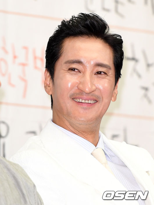 [OSEN=이대선 기자] 19일 오후 서울 마포구 스탠포드호텔에서 tvN '미쓰 코리아' 제작발표회가 열렸다.배우 신현준이 미소를 짓고 있다./sunday@osen.co.kr