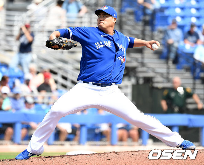 [OSEN=최규한 기자]토론토 선발 류현진이 힘차게 공을 뿌리고 있다. / dreamer@osen.co.kr