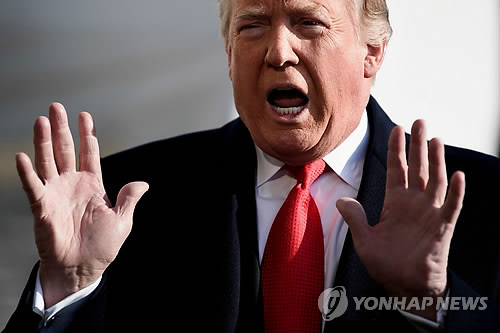 美 시리아 철군 발표…트럼프 "IS격퇴하고 영토회복"(워싱턴DC AFP=연합뉴스)
(Photo by Brendan Smialowski / AFP)