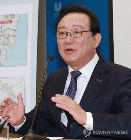 예타 면제 사업 설명하는 울산시장(울산=연합뉴스) 29일 울산시청에서 송철호 시장이 정부의 예비 타당성 조사 면제 사업과 관련해 설명하고 있다. 2019.1.29 [울산시 제공] young@yna.co.kr