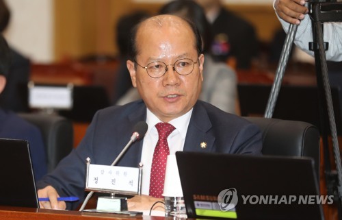 자유한국당 이종명 의원[연합뉴스 자료사진]