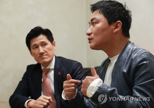 '도시경찰'의 배우 조재윤과 이대우 형사과장(서울=연합뉴스) 류효림 기자 = MBC에브리원 '도시경찰'의 배우 조재윤과 이대우 형사과장이 18일 서울 여의도의 한 카페에서 연합뉴스와 인터뷰를 하고 있다. 2019.3.19 ryousanta@yna.co.kr