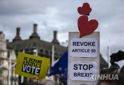 런던서 열린 100만 규모 브렉시트 취소 집회 [신화=연합뉴스]