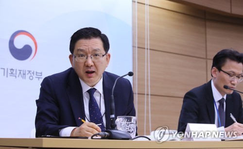 이승철 기획재정부 재정관리관  [연합뉴스 자료사진]