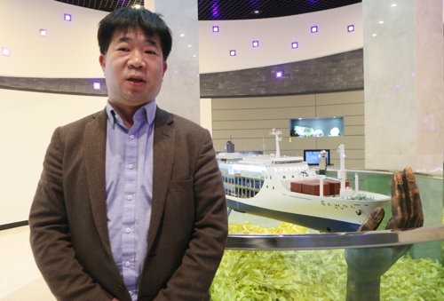 인터뷰하는 전태호 세월호 일반인 희생자 대책위원장(인천=연합뉴스) 최은지 기자 = 인천시 부평구 인천가족공원 내 세월호 일반인 희생자 추모관에서 전태호 세월호 일반인 희생자 대책위원장이 11일 인터뷰를 하고 있다. 2019.4.16 
chamse@yna.co.kr
(끝)