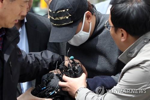 의붓딸 살해 피의자[연합뉴스 자료사진]